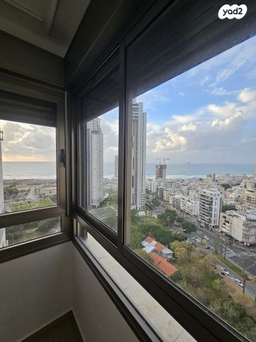 דירה, יצחק שדה 10, דרום מערב ותיק, בת ים