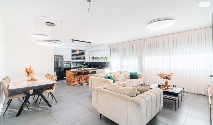 גג/ פנטהאוז, עיר היין, אשקלון