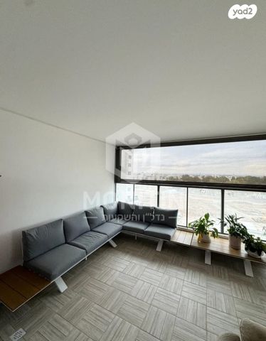 דירה, קרית מלאכי