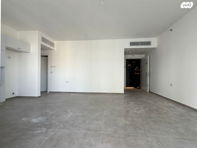 דירה, יעקב פיכמן, קרית אילון, חולון