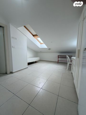 דירה, אריה לובה אליאב 18, זיו, חיפה