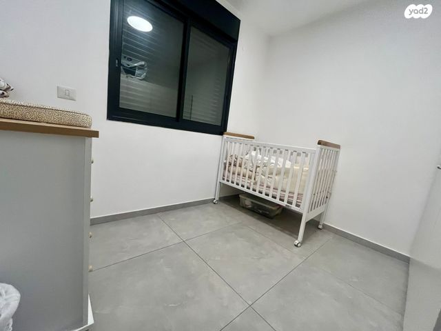 דירה, יעקב דורי, נאות שמיר, רמלה