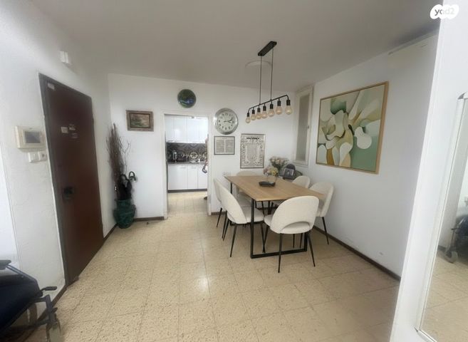 דירה, מרבד הקסמים, נאות יהודית ונווה ארזים, חולון