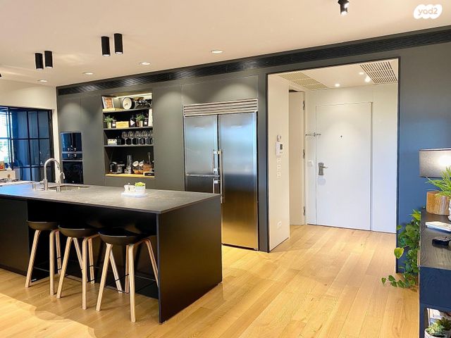 דירה, הרצליה הצעירה, הרצליה