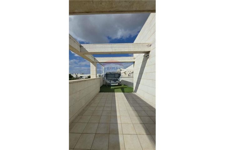 דופלקס, אלכסנדר סשה ארגוב 25, המשתלה, תל אביב יפו