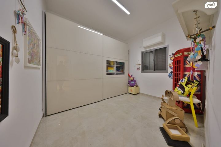 דו משפחתי, גבעת אלונים, קרית אתא