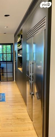 דירה, הרצליה הצעירה, הרצליה