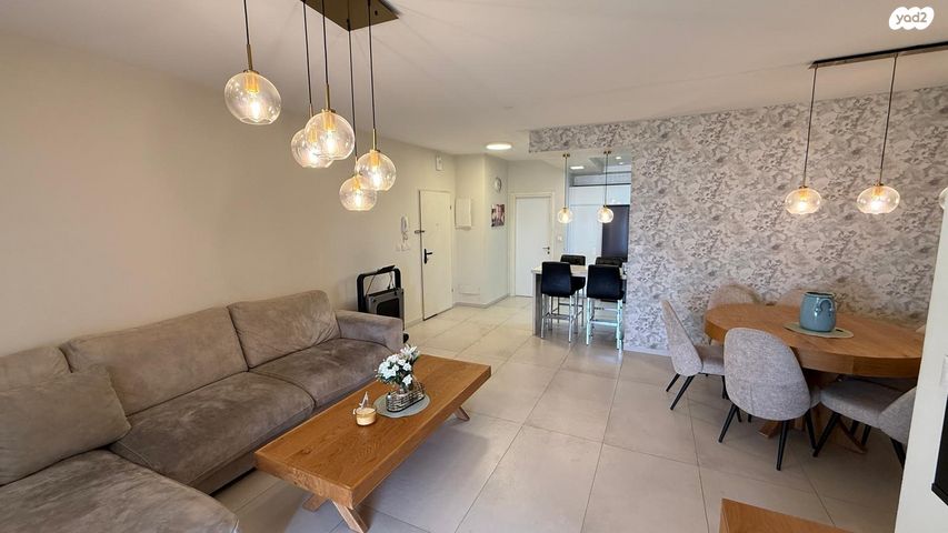 דירה, נחליאלי, עכו