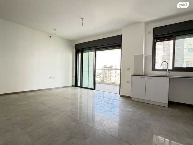 דירה, יעקב פיכמן, קרית אילון, חולון