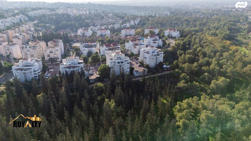 דופלקס, ה' באייר, נווה אפק, ראש העין