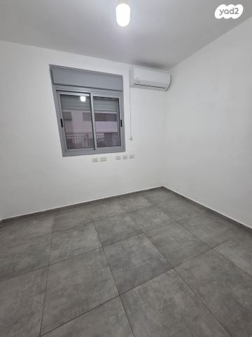 דירת גן, אשכולית 32, רמות הרכס, באר שבע