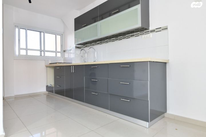 דירה, יוסף שכטר, הדר גנים, פתח תקווה