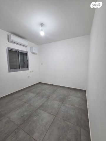 דירת גן, אשכולית 32, רמות הרכס, באר שבע