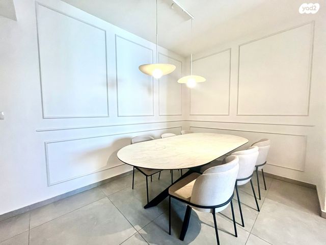 דירה, יעקב דורי, נאות שמיר, רמלה