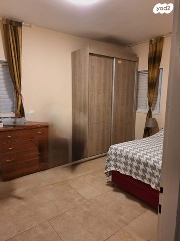 דירה, אריה בן אליעזר, נווה יהושע, ערמונים, רמת גן