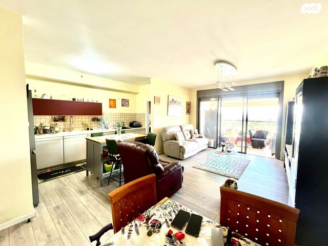 דירה, המגדל הלבן, שאר העיר, רמלה