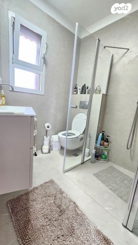 דירה, אריה ל. קובובי, רמת דניה, ירושלים