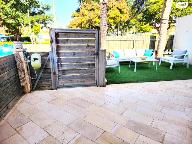 דו משפחתי, מבצע חירם, ויצמן, חדרה