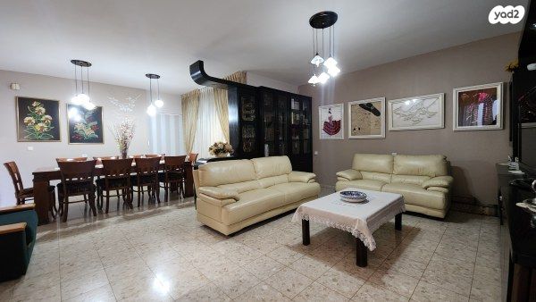 בית פרטי/ קוטג', אורנית