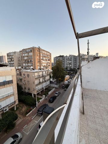 גג/ פנטהאוז, ארלוזורוב 80, עצמאות יוספטל, בת ים