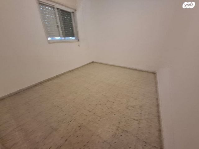 דירה, גפן, החורש, חריש