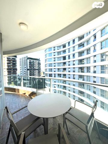 דירה, גרציאני יצחק 8, גני שרונה, קרית הממשלה, תל אביב יפו