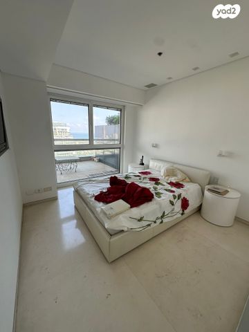 דירה, ניסים אלוני 17, צמרות איילון, פארק צמרת, תל אביב יפו