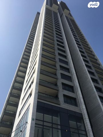 דירה, דרך זאב ז'בוטינסקי, שכונת גפן, רמת גן