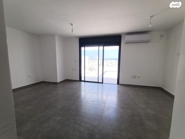 גג/ פנטהאוז, הנביאים, הנביאים, בת ים