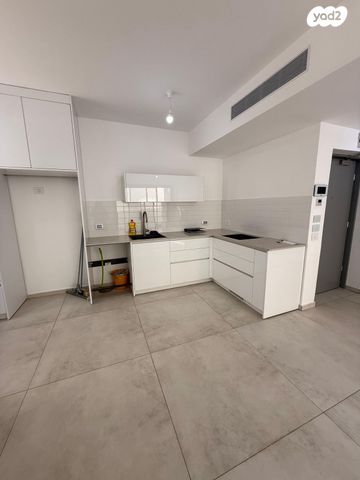 דירת גן, תרע"ד 6, שכונת הראשונים, רמת גן