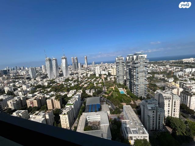 ניסים אלוני 17