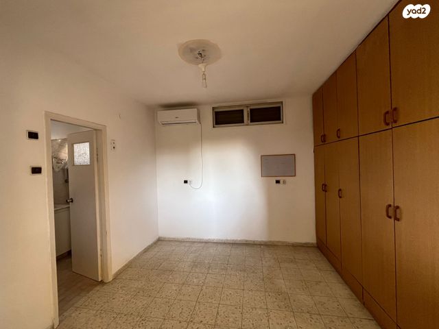 גג/ פנטהאוז, עלומים 19, אזור הבילויים, רמת גן