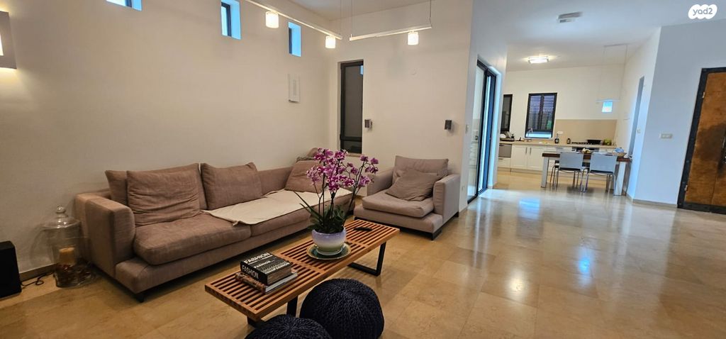 בית פרטי/ קוטג', נווה זיו, נווה זיו