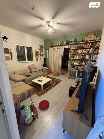 דירת גן, אלכסנדר זייד, קרית שלום, תל אביב יפו