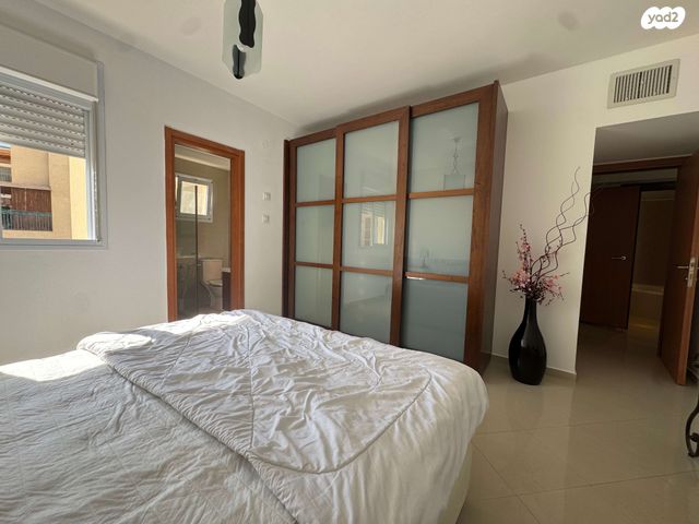 דירה, עין עקרבים, המעיינות, שחמון, רובע 8, אילת