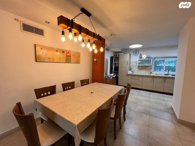 דירה, עקיבא, נווה דוד רמז, רעננה