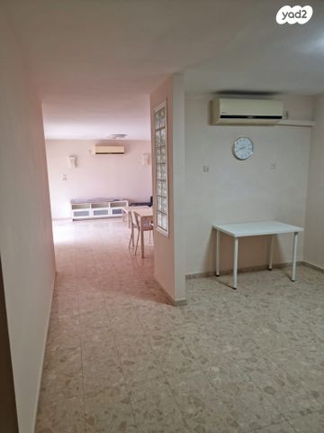 דירה, מבוא דב הררי, הגבעה הצרפתית, גבעת שפירא, ירושלים