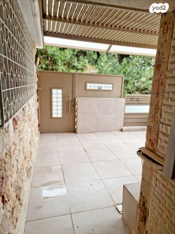 דירה, מבוא דב הררי, הגבעה הצרפתית, גבעת שפירא, ירושלים