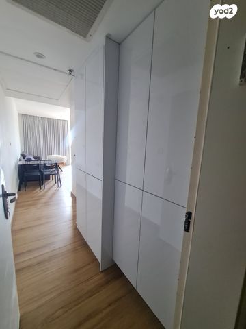 דירה, אכזיב, נהריה