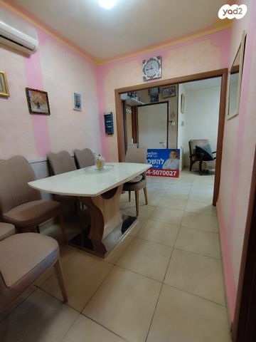 דירה, הדקל, מנחם בגין, עכו