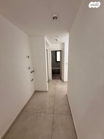 דירת גן, תרע"ד 6, שכונת הראשונים, רמת גן