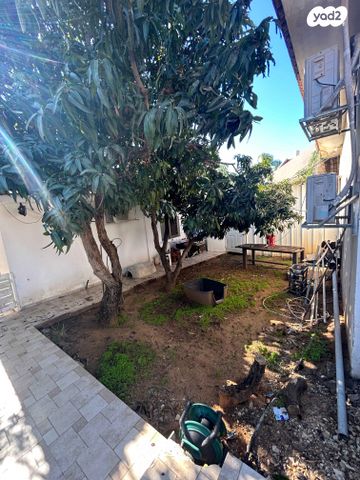 דו משפחתי, שיכון רמז, פרדס חנה כרכור