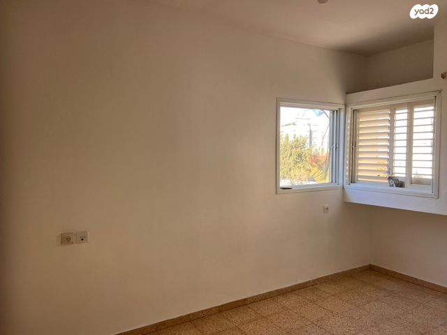 דירה, פנחס רוטנברג 84, נווה יהושע, ערמונים, רמת גן