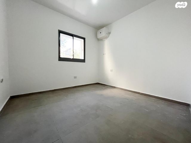 דירה, הרצוג, מרכז דרום, רעננה