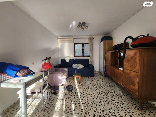 דירת גן, הקשת, קרית שלום, תל אביב יפו