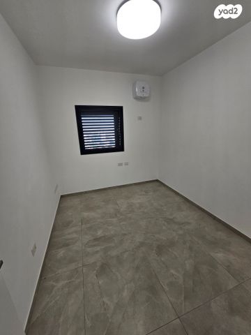 דירה, אמנון ליפקין שחק, נוף הטיילת, נתניה