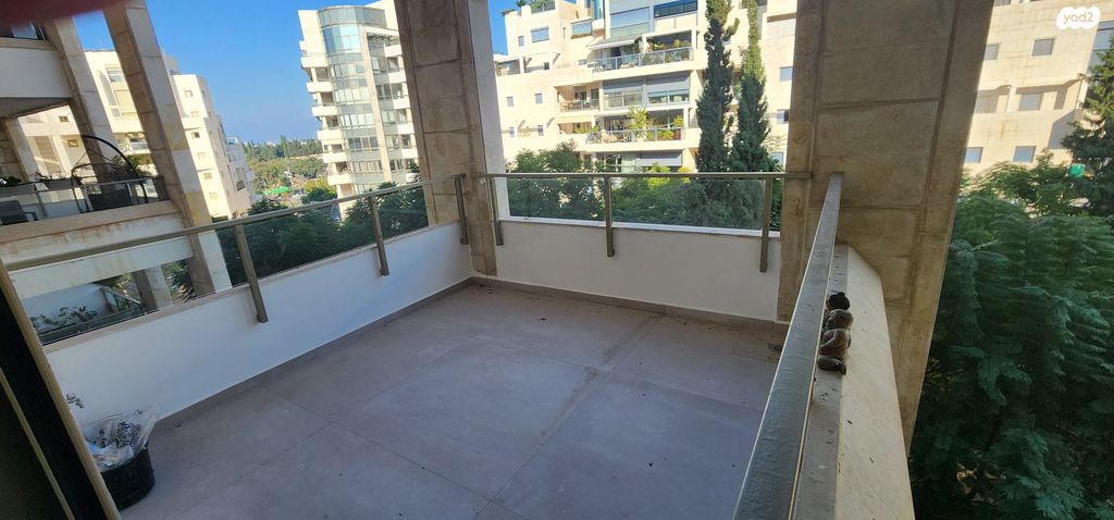 דוד אבידן 18