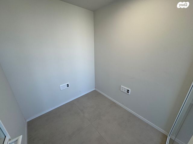 משרדים, מב"ת מערב, אזור תעשייה חדש, ראשון לציון