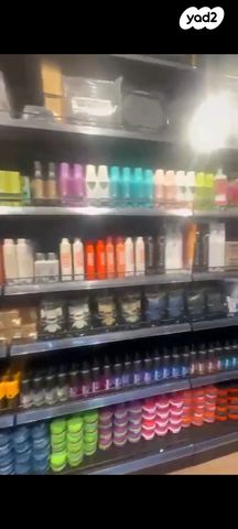 חנויות/ שטח מסחרי