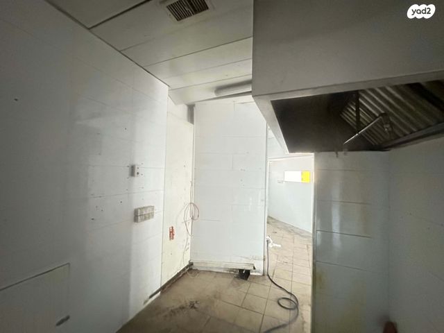 חנויות/ שטח מסחרי, מוריה, מודיעין מכבים רעות